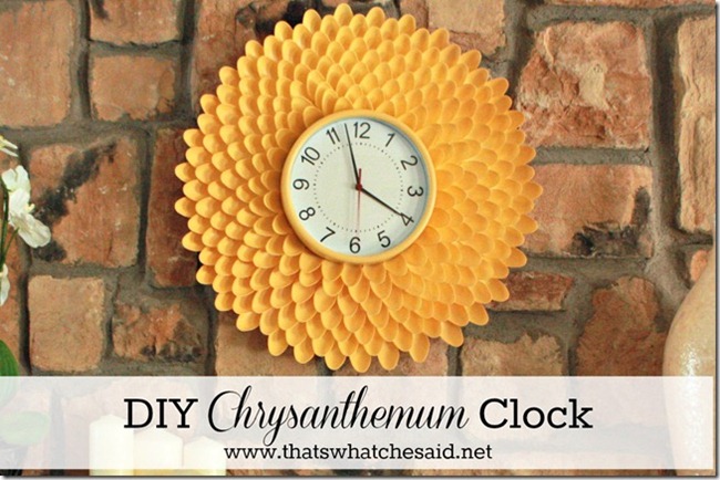 Chrysanthemum-Clock-from-Plastic-Spoons_thumb