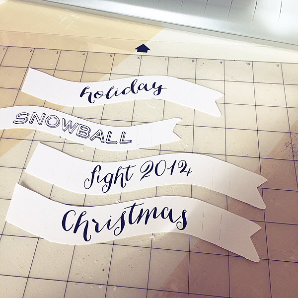 cut-snowball-fight-banners-with-Silhouette-cutting-machine