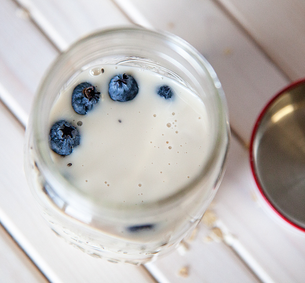 Overnight-Oats-with-Silk-Cashew-Milk-from-WhipperBerry-6