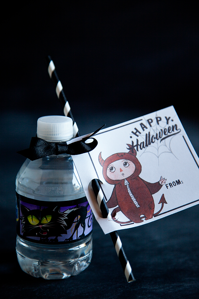 Free Printable for Halloween Water Bottles from WhipperBerry
