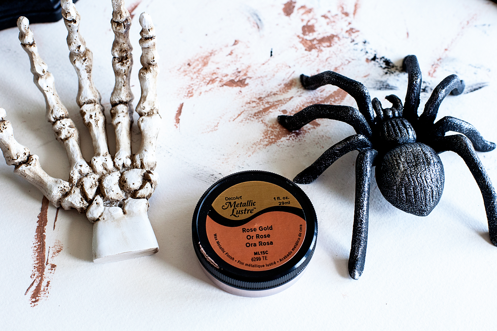 Add a little flair to your spooky Halloween decor with DecoArt! I used their Metallic Lustre to turn simple spooky objects into creepy yet classy taxidermy plaques to decorate our entryway for Halloween.