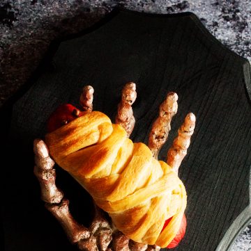 Come learn how to make this classic Halloween meal... Mummy Hot Dogs with WhipperBerry.