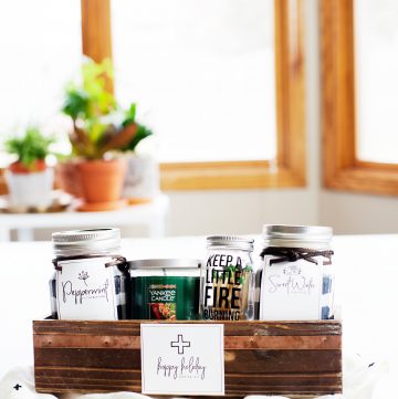 Help your friends and family survive the holidays with this spa inspired holiday survival kit. Created with fun @ballcanning Sharing Jars and @theyankeehill candles. The perfect holiday gift from WhipperBerry
