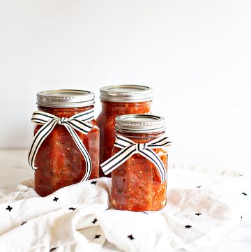 I was recently introduced to a simple Roasted Garlic and Roma tomato sauce recipe from Ball® Fresh Preserving that I have been dying to try. I knew it was going to be a GREAT base for my favorite Israeli Shakshuka dish and boy was I right. Come learn how to make this fabulous sauce for your family.