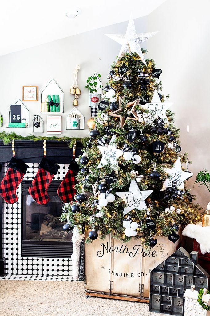 create a beautiful canvas Christmas Tree Cart with @cricut • WhipperBerry