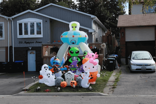 Colorful cartoon character inflatable balloon for resort social media campaign