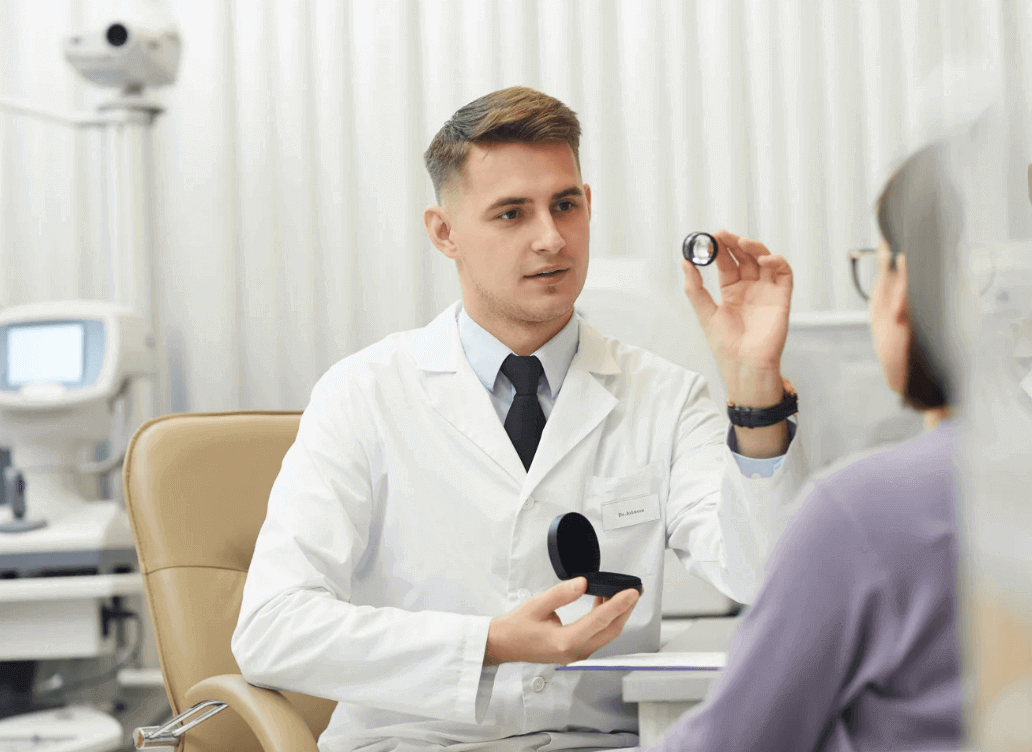 visit to a cataract surgeon