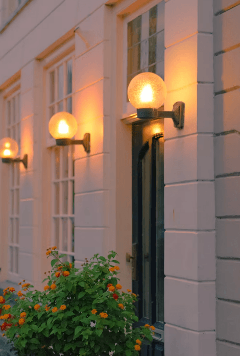 Professional Outdoor Lighting